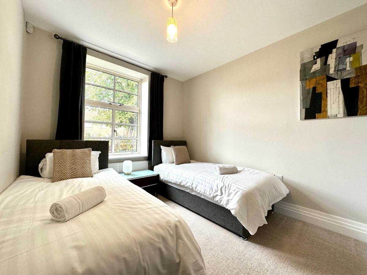 Desirable 2 Bedroom Apartment In Bicester That Sleeps 5 Exterior foto